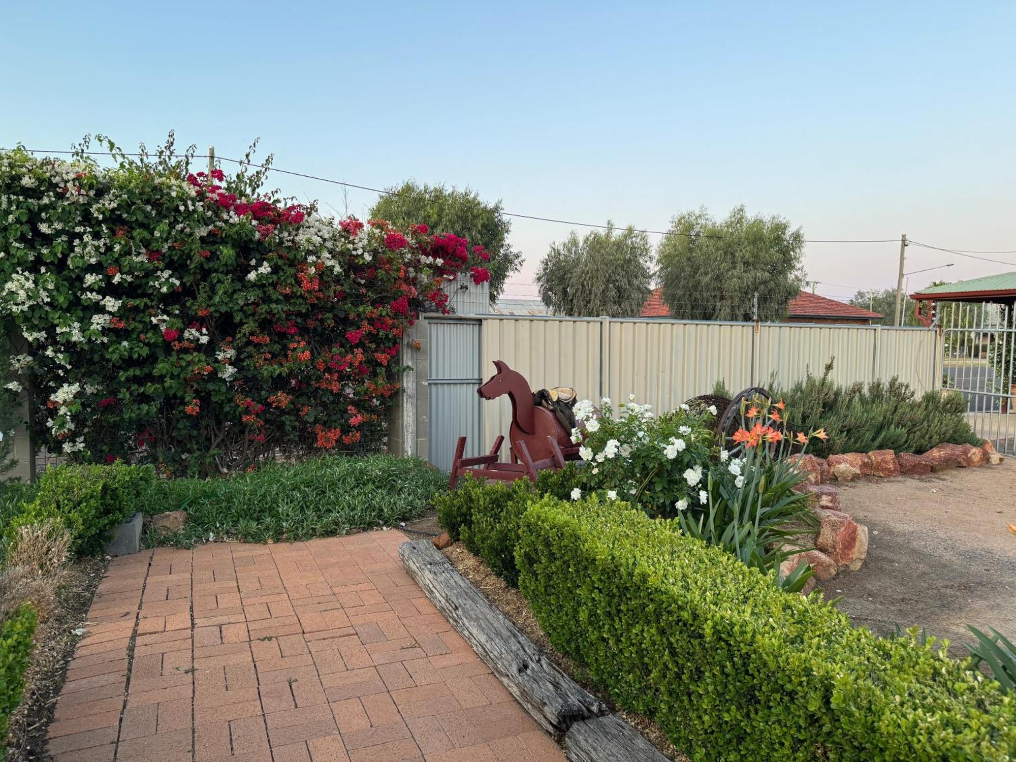 Club Boutique Hotel Cunnamulla Exterior photo